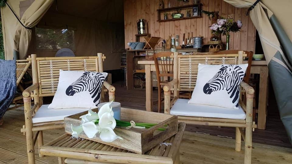 Glamping des 2 Marguerites Hotel Bazoches-au-Houlme Bagian luar foto